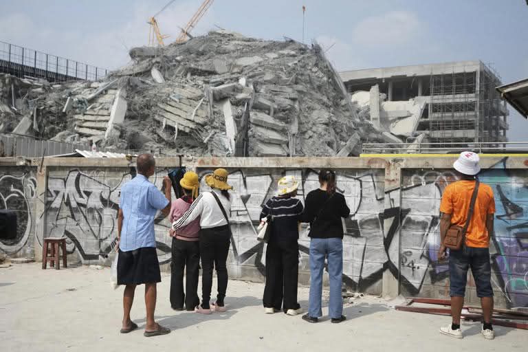 fb_img_17432474592707432412359322157775 How many people died in the Myanmar-Thailand earthquake?