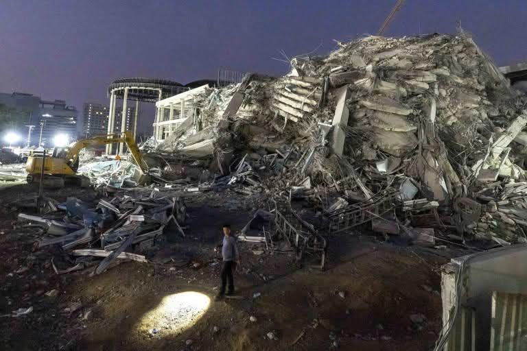 fb_img_1743247496648844310435789065624 How many people died in the Myanmar-Thailand earthquake?